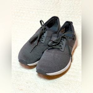 New Balance Fuel Core Nergize Women's Sneaker athletic Shoes gray white Size 10